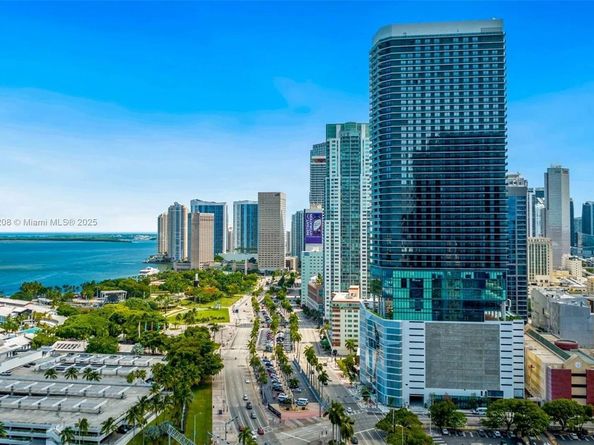 398 NE 5th Street 1515, Miami FL 33132