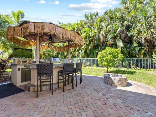 10325 Medicis Place, Wellington FL 33449