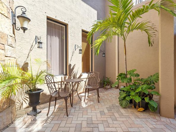 10325 Medicis Place, Wellington FL 33449