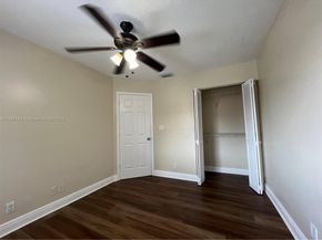 8016 NW 29th St, Sunrise FL 33322