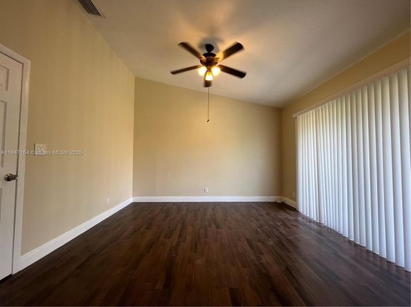 8016 NW 29th St, Sunrise FL 33322