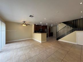 8016 NW 29th St, Sunrise FL 33322