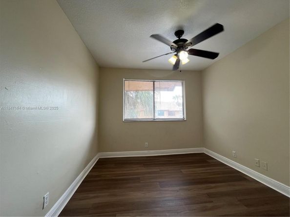 8016 NW 29th St, Sunrise FL 33322