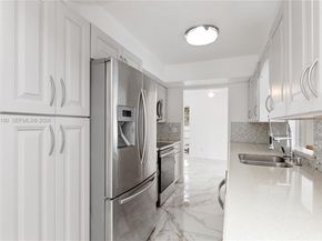 7906 NW 74th Ave, Tamarac FL 33321