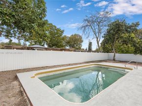 7906 NW 74th Ave, Tamarac FL 33321