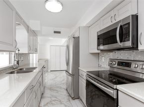 7906 NW 74th Ave, Tamarac FL 33321