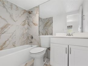 7906 NW 74th Ave, Tamarac FL 33321