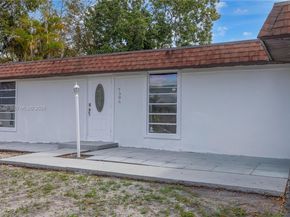 7906 NW 74th Ave, Tamarac FL 33321
