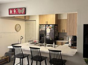 575 W Park Dr 202, Miami FL 33172