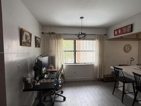 575 W Park Dr 202, Miami FL 33172