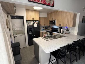 575 W Park Dr 202, Miami FL 33172