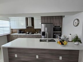 4651 NW 97th Ct 33, Doral FL 33178