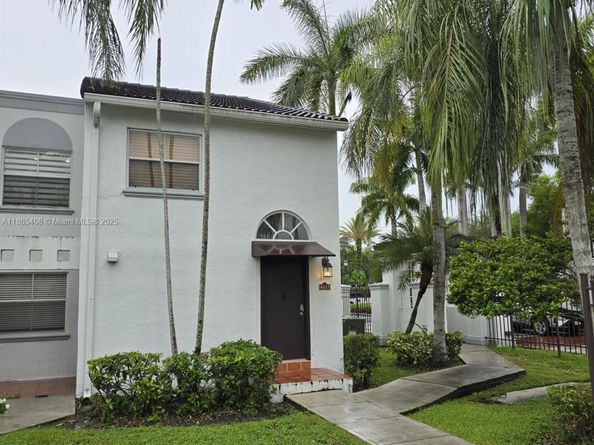 4651 NW 97th Ct 33, Doral FL 33178