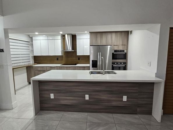 4651 NW 97th Ct 33, Doral FL 33178