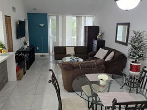 4651 NW 97th Ct 33, Doral FL 33178