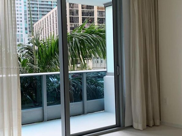200 Biscayne Boulevard Way 304, Miami FL 33131