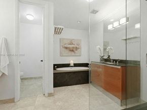 606 NE 14th Ave, Fort Lauderdale FL 33304