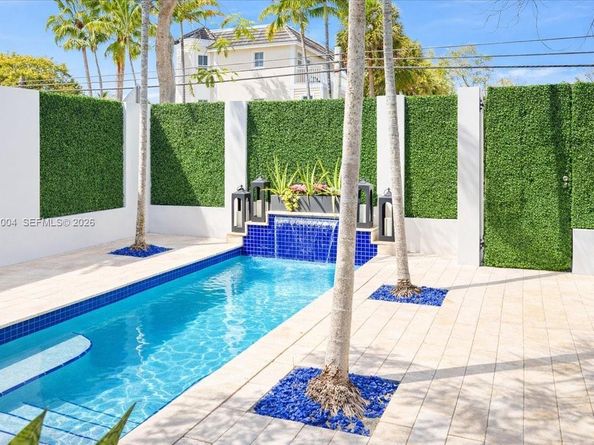 606 NE 14th Ave, Fort Lauderdale FL 33304