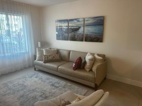 2505 NE 193rd St 4114, Miami FL 33180