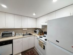 2829 Indian Creek Dr 605, Miami Beach FL 33140