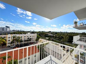 2829 Indian Creek Dr 605, Miami Beach FL 33140