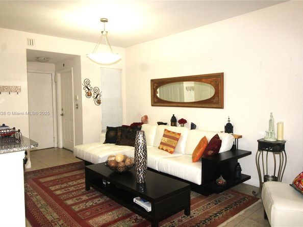 2508 Centergate Dr 103, Miramar FL 33025