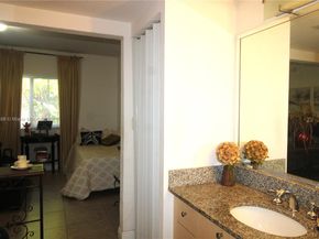 2508 Centergate Dr 103, Miramar FL 33025