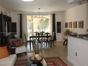 2508 Centergate Dr 103, Miramar FL 33025