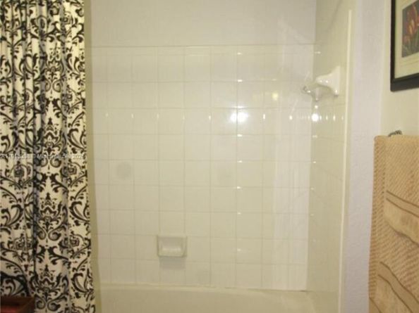 2508 Centergate Dr 103, Miramar FL 33025