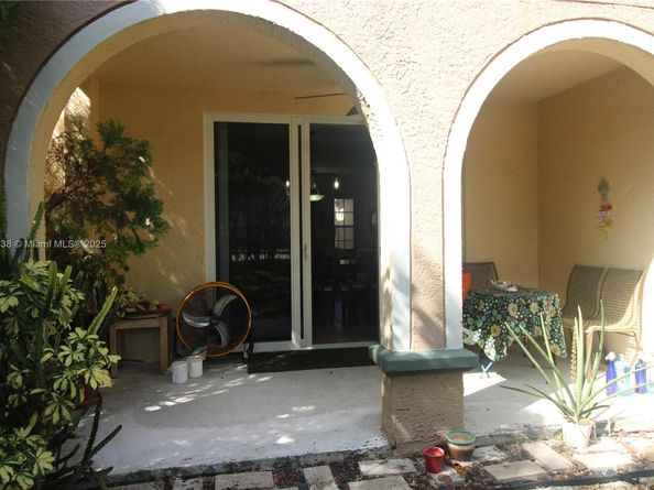 2508 Centergate Dr 103, Miramar FL 33025