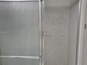 3401 N Country Club Dr 402, Aventura FL 33180