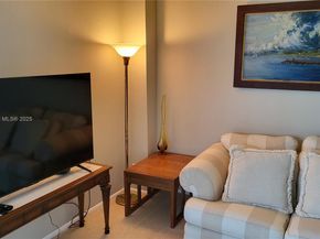 3401 N Country Club Dr 402, Aventura FL 33180