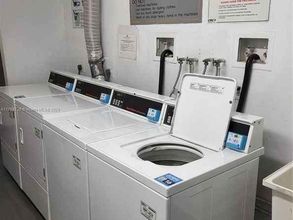 3401 N Country Club Dr 402, Aventura FL 33180