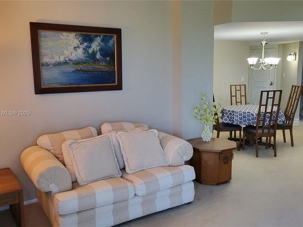 3401 N Country Club Dr 402, Aventura FL 33180