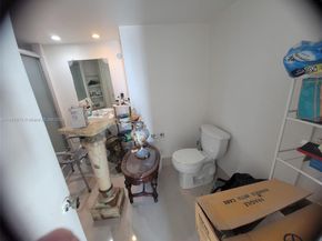 7135 Collins Ave 1035, Miami Beach FL 33141