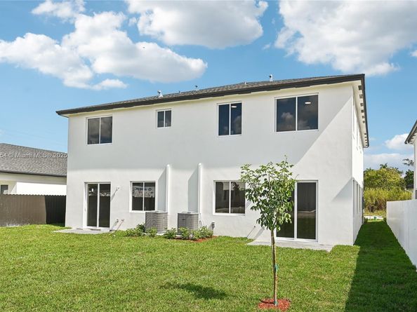 22451 SW 125 Ave, Miami FL 33170