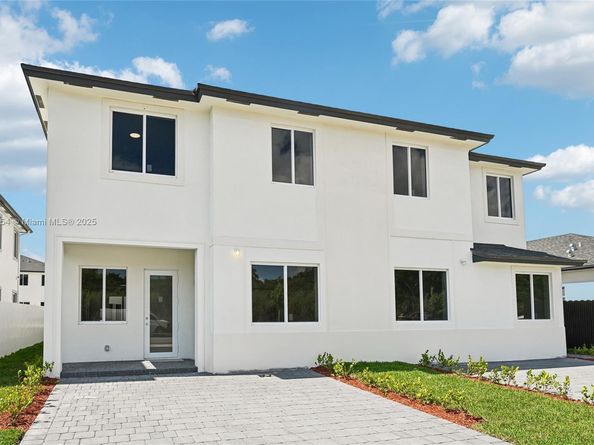 22451 SW 125 Ave, Miami FL 33170