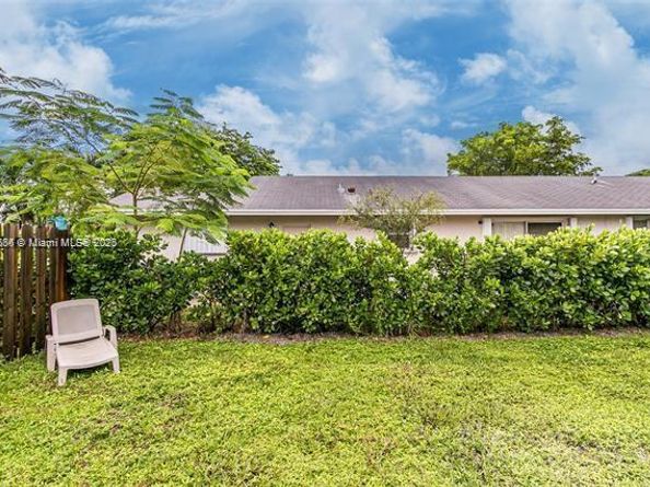 138-140 NE 13th Ave, Pompano Beach FL 33060