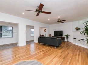 138-140 NE 13th Ave, Pompano Beach FL 33060
