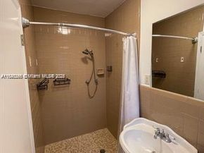 138-140 NE 13th Ave, Pompano Beach FL 33060