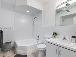 138-140 NE 13th Ave, Pompano Beach FL 33060