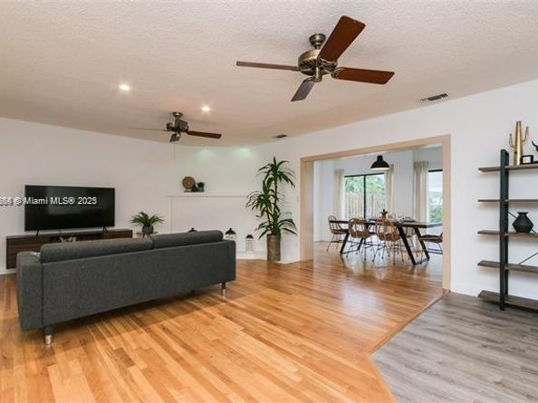 138-140 NE 13th Ave, Pompano Beach FL 33060