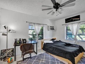 138-140 NE 13th Ave, Pompano Beach FL 33060