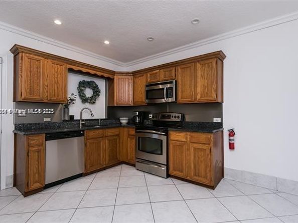 138-140 NE 13th Ave, Pompano Beach FL 33060