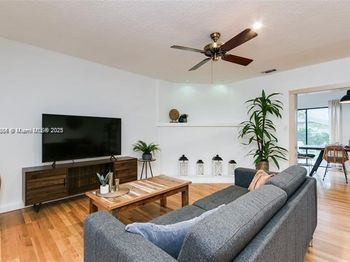 138-140 NE 13th Ave