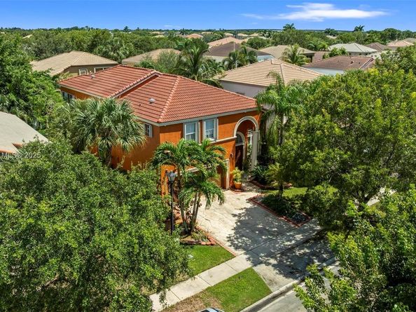 4957 SW 162nd Ave, Miramar FL 33027