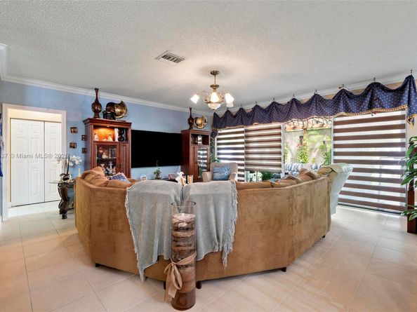 4957 SW 162nd Ave, Miramar FL 33027