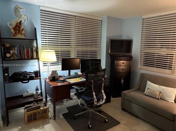 3232 SW 22nd Ter 801, Miami FL 33145