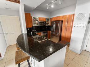 3232 SW 22nd Ter 708, Miami FL 33145