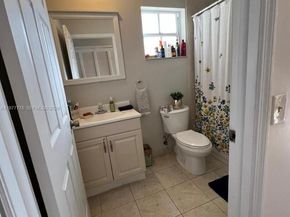 4911 SW 142nd Pl, Miami FL 33175